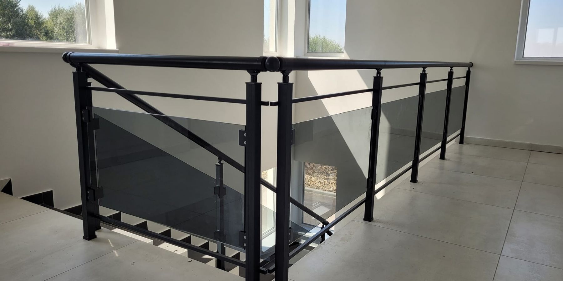 Izrada aluminijumskih gelendera za terase i stepeništa