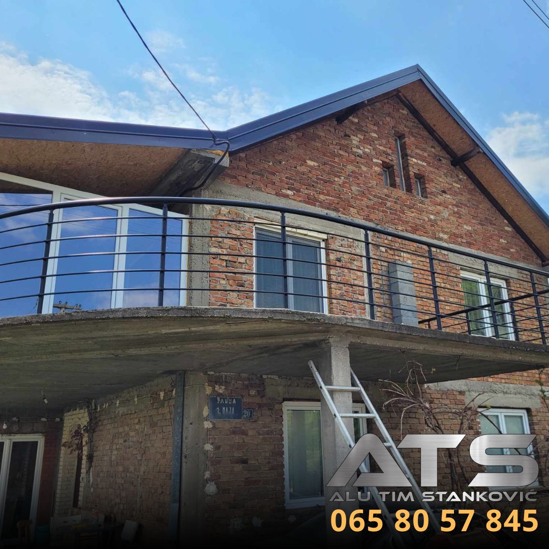 aluminijumski gelenderi, izrada aluminijumskih gelendera, aluminijumske ograde, izrada aluminijumskih ograda, aluminijumske kapije, alu kapije, alu rukohvati, aluminijumski rukohvati,